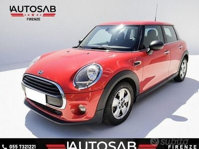 Usata Mini ONE 102 CV (75 kW) 2018 Rosso Utilitaria