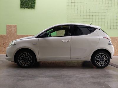 usata Lancia Ypsilon S GPL MOMO Design