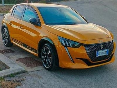Usata Peugeot 208 GT-line 110 CV (80 kW) 2020 Giallo Utilitaria