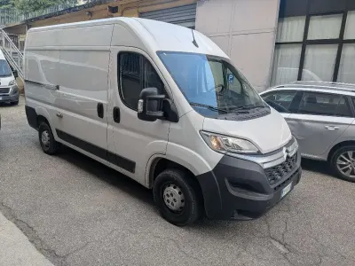 Usata Citroën Jumper 140 CV (102 kW) 2024 Bianco Monovolume