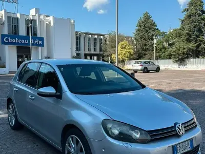 Usata VW Golf VII 105 CV (77 kW) 2013 Grigio Berlina