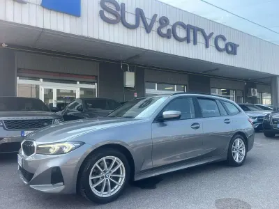 Usata BMW 318 156 CV (114 kW) 2023 Grigio Station wagon