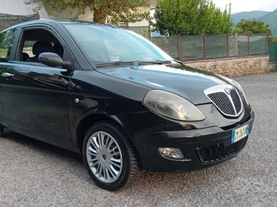 Usata Lancia Ypsilon 75 CV (55 kW) 2006 Nero Utilitaria