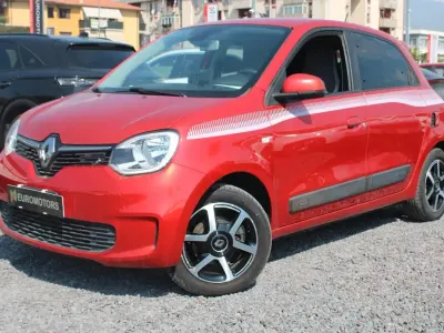 Usado Renault Twingo SE 69 CV (50 kW) 2019 Rojo Utilitario