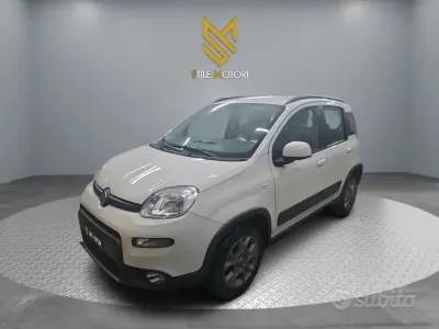 Usata Fiat Panda 4x4 75 CV (55 kW) 2013 Bianco Utilitaria