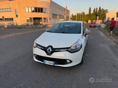Usata Renault Clio IV 73 CV (53 kW) 2013 Berlina