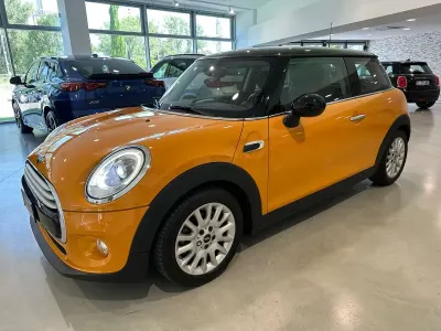 Usata Mini Cooper 136 CV (100 kW) 2014 Volcanicorange Utilitaria