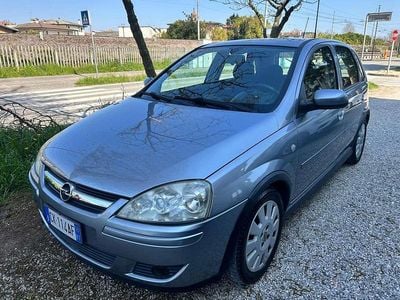 Usata Opel Corsa 75 CV (55 kW) 2004 Argento Utilitaria