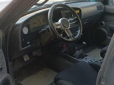 Usata Toyota HiLux 97 CV (71 kW) 1991 Grigio Pick-up