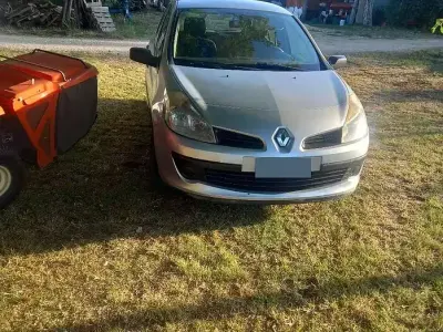 Usata Renault Clio II 68 CV (50 kW) 2006 Berlina