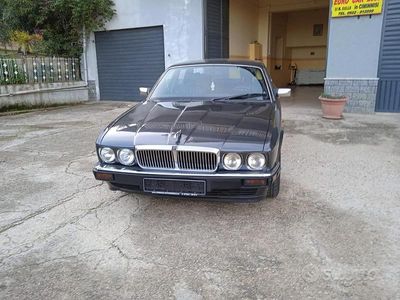 Usata Jaguar XJ6 200 CV (147 kW) 1991 Grigio Berlina