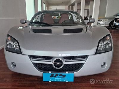 Usata Opel Speedster 146 CV (107 kW) 2002 Grigio Cabrio