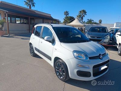Usata Fiat Panda Lounge 95 CV (69 kW) 2018 Bianco Utilitaria