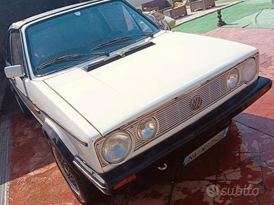 Begagnad VW Golf Cabriolet 110 HK (80 kW) 1986 Vit Cab