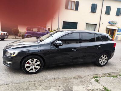 Usata Volvo V60 120 CV (88 kW) 2013 Nero Station wagon
