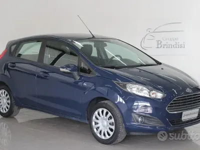 Usata Ford Fiesta 80 CV (58 kW) 2014 Blu Utilitaria