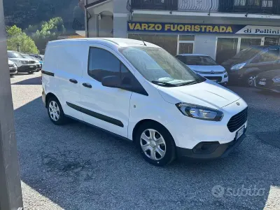 Usata Ford Transit Courier Trend 75 CV (55 kW) 2023 Bianco Furgone