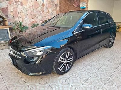 Begagnad Mercedes B200