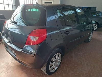 Usado Renault Clio II Rip Curl 75 CV (55 kW) 2007 Other Berlina