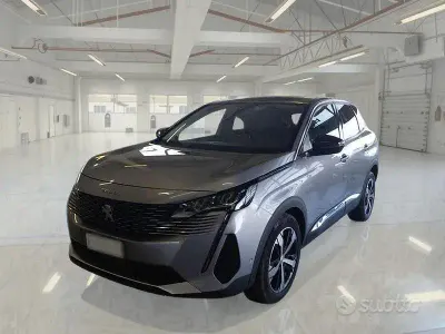 Usata Peugeot 3008 Allure 131 CV (96 kW) 2022 Grigio SUV