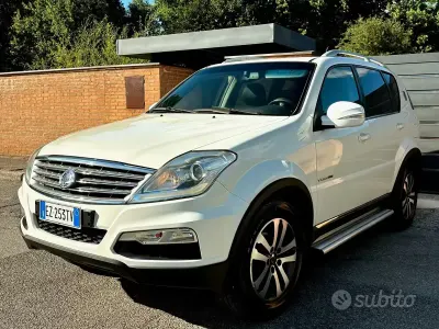 Usata SsangYong Rexton 155 CV (114 kW) 2015 Bianco SUV