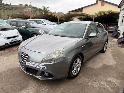 Usata Alfa Romeo Giulietta 105 CV (77 kW) 2014 Grigio Utilitaria