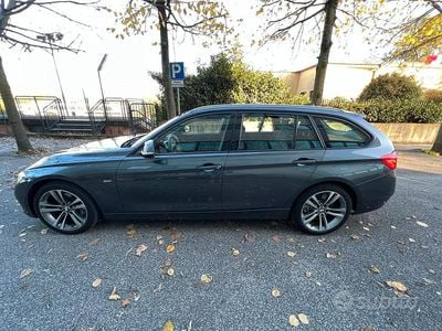 Usata BMW 320 Sport Line 163 CV (119 kW) 2017 Grigio Station wagon
