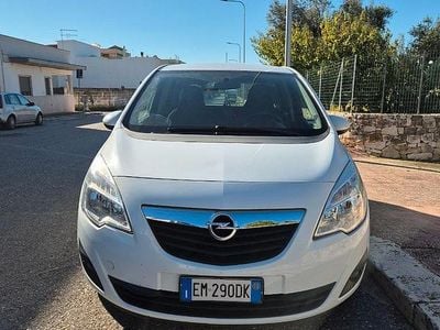 Usata Opel Meriva 95 CV (69 kW) 2012 Bianco Monovolume