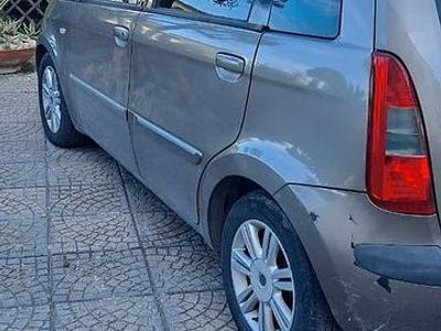 Usata Lancia Musa 90 CV (66 kW) 2005 Marrone Monovolume