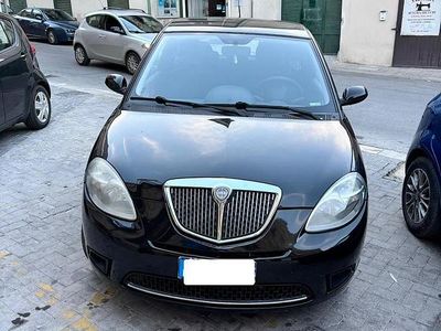 Usata Lancia Ypsilon 75 CV (55 kW) 2009 Nero Utilitaria