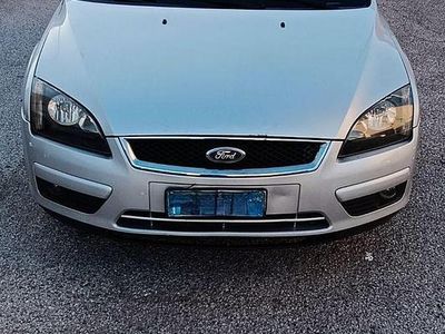 Usata Ford Focus 90 CV (66 kW) 2008 Grigio Berlina