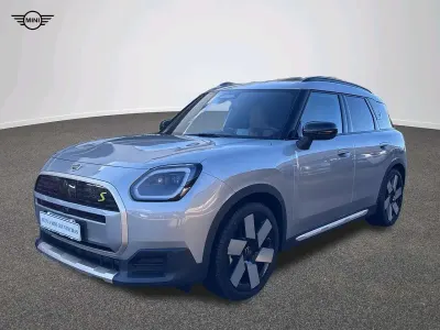 Usata Mini Countryman Favoured 225 kW (306 CV) 2024 Grigio SUV