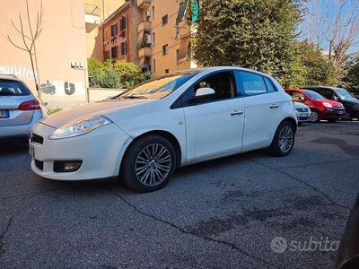 Usata Fiat Bravo Easy 90 CV (66 kW) 2012 Bianco Utilitaria