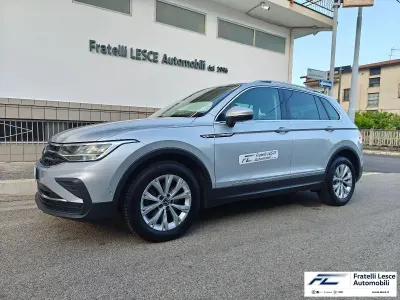 Usata VW Tiguan Life 150 CV (110 kW) 2022 Argento SUV