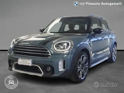 Usata Mini Cooper Countryman Classic 136 CV (100 kW) 2021 Verde / metallizzato SUV