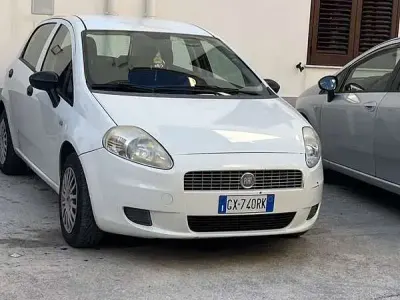 Usata Fiat Grande Punto Dynamic 75 CV (55 kW) 2009 Utilitaria