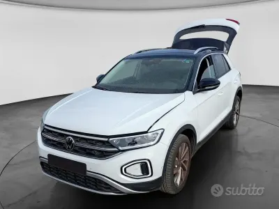 Usata VW T-Roc Style 150 CV (110 kW) 2023 Bianco SUV