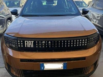 Nuova Fiat Grande Panda Business 101 CV (74 kW) 2025 Arancione Utilitaria