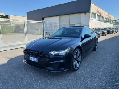 Usata Audi A7 S-Line 265 CV (194 kW) 2024 Blu firmamento metallizzato Berlina