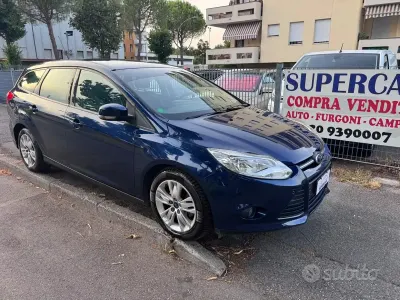Usata Ford Focus 115 CV (84 kW) 2012 Blu Station wagon