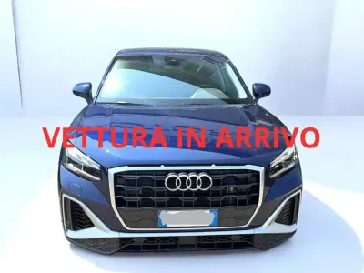 Usata Audi Q2 S-Line 110 CV (80 kW) 2023 Blu navarra metallizzato SUV