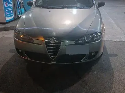 Usata Alfa Romeo 147 116 CV (85 kW) 2008 Utilitaria