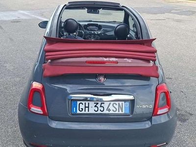 Begagnad Fiat 500C Club 71 HK (52 kW) 2022 Grå Cab