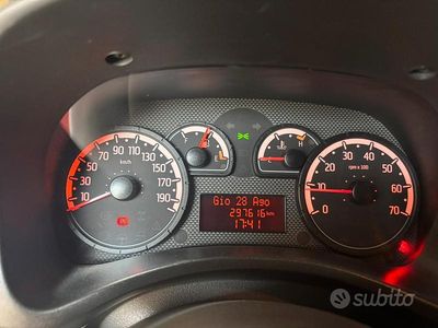 Usata Fiat Panda 69 CV (50 kW) 2010 Rosso Utilitaria