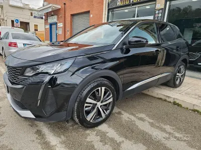 Usata Peugeot 3008 Allure 131 CV (96 kW) 2023 Nero SUV
