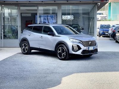 Usata Peugeot 2008 131 CV (96 kW) 2023 Grigio SUV