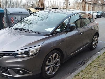 Usata Renault Scénic IV 110 CV (80 kW) 2018 Grigio Monovolume