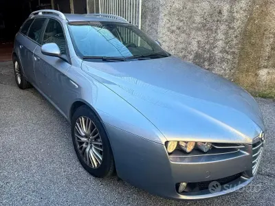 Usata Alfa Romeo 159 Progression 136 CV (100 kW) 2011 Grigio Station wagon