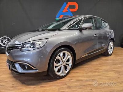 Usata Renault Scénic IV 110 CV (80 kW) 2018 Grigio Monovolume
