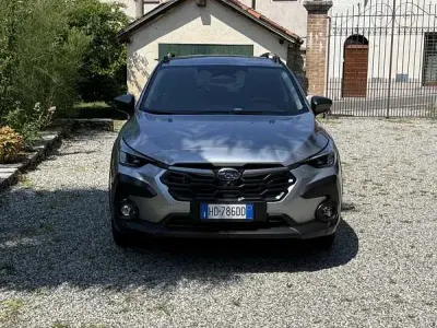 Usata Subaru Crosstrek Style 136 CV (100 kW) 2026 Grigio SUV